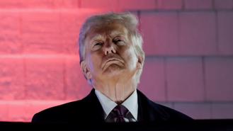 Tổng thống Donald Trump cảnh báo đánh thuế Trung Quốc nếu không chấp nhận thỏa thuận bán TikTok