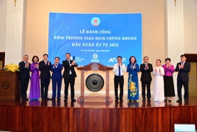 New Year opening ceremony for stock market held in HCM City