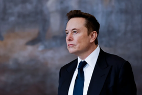 Tài sản của tỷ phú Elon Musk sụt mạnh