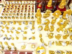 Giá vàng trong nước tăng sát giá vàng thế giới