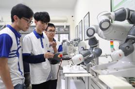 Lần đầu tiên tại Việt Nam có trường đại học công nghệ miễn học phí, cấp sinh hoạt phí cho học viên và nghiên cứu sinh