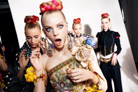 Sự trở lại của huyền thoại Haute Couture