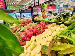 Trái cây ngoại nhập giá rẻ tràn ngập thị trường