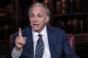 Ray Dalio: Mỹ nên giảm thâm hụt ngân sách, nếu không sẽ có khủng hoảng nợ
