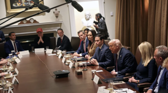 Ông Trump lại “tung hỏa mù” về thuế quan