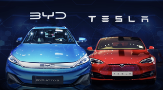 BYD vượt Tesla về doanh thu, cuộc đua xe điện càng khốc liệt
