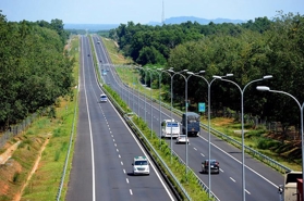Overloaded HCMC-Long Thanh Expressway set for expansion