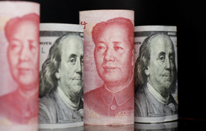 Tỷ giá nhân dân tệ thấp kỷ lục trước “giờ G” thuế quan, USD cũng trượt dốc