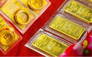 Giá mua vàng miếng SJC "phi thẳng" lên 107 triệu đồng mỗi lượng