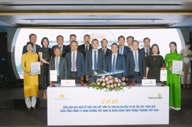 Vietnam Airlines and Vietcombank ink deal to buy 50 narrow-body aircraft