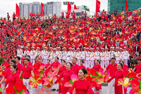 Người dân Hải Phòng háo hức với lễ Duyệt đội ngũ, diễu hành quần chúng 