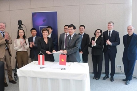 Vietnam-Austria high-tech forum opens in Vienna