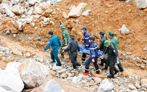 Tăng cường đảm bảo công tác an toàn, vệ sinh lao động trong mùa mưa bão năm 2025
