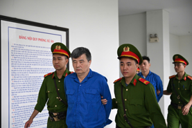 Tuyên án phạt nghiêm khắc đối với các bị cáo trong vụ án sai phạm sử dụng Quỹ bình ổn giá xăng dầu