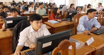 Bộ Nội vụ: Đề nghị tăng độ tuổi công chức được cử đi đào tạo sau đại học lên 45 tuổi