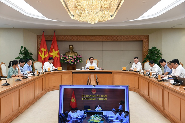 To&agrave;n cảnh cuộc họp - Ảnh: VGP.