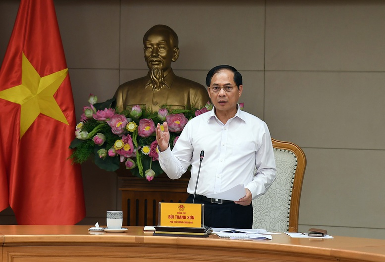 Phó Thủ tướng Bùi Thanh Sơn chủ trì cuộc họp rà soát tiến độ Dự án điện hạt nhân Ninh Thuận - Ảnh: VGP.