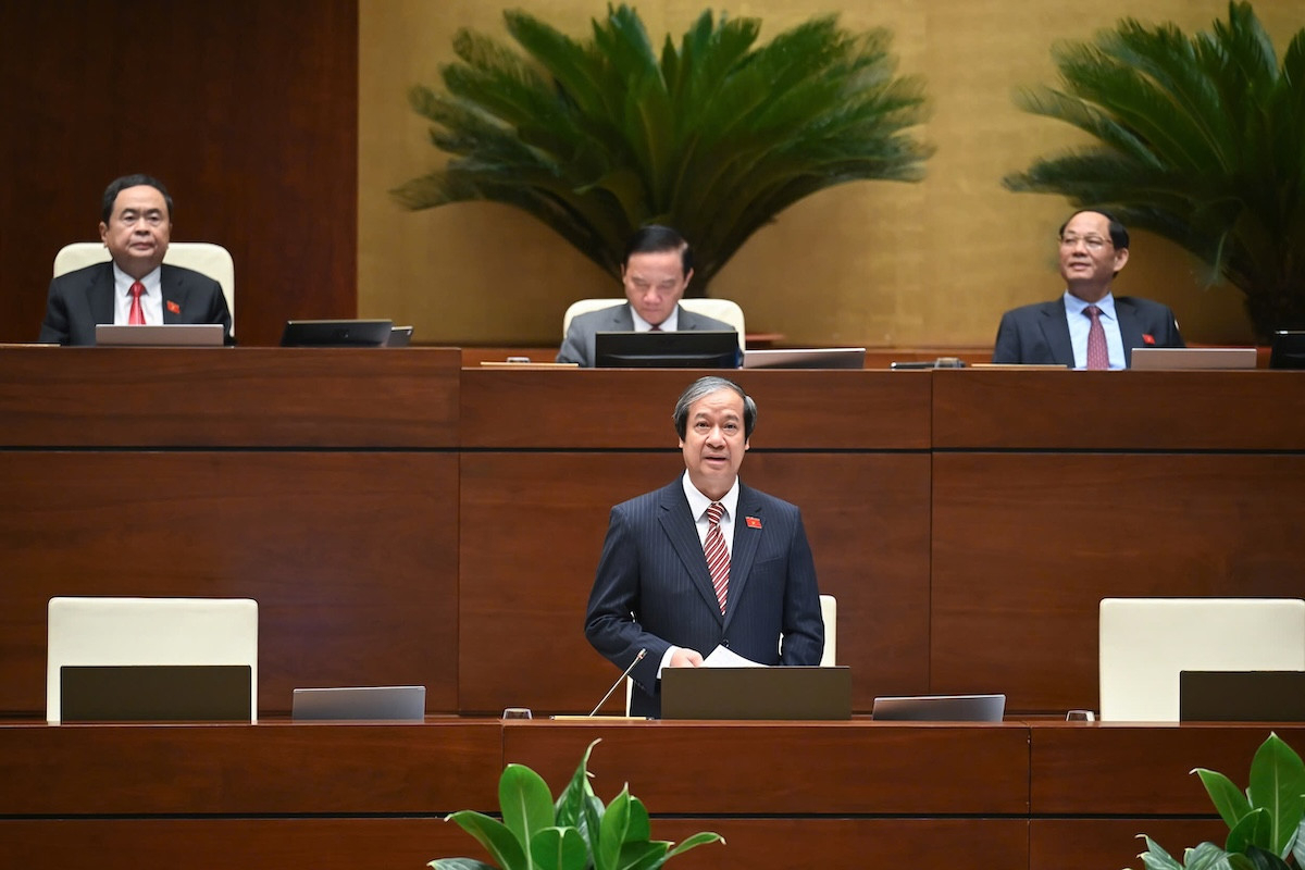 Bộ trưởng Bộ Gi&aacute;o dục v&agrave; Đ&agrave;o tạo Nguyễn Kim Sơn.