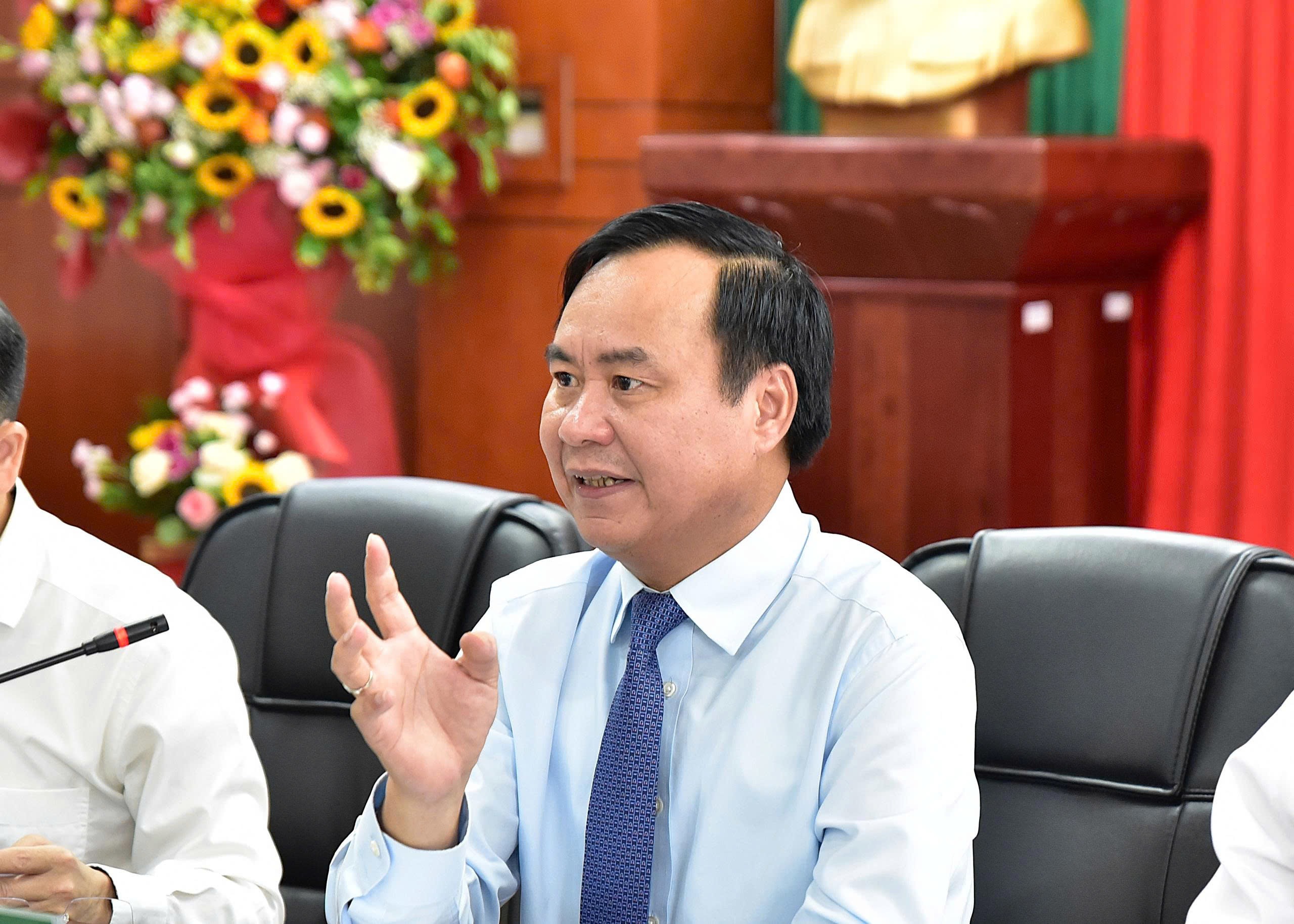 Thứ trưởng Bộ N&ocirc;ng nghiệp v&agrave; M&ocirc;i trưởng V&otilde; Văn Hưng. Ảnh: Ho&agrave;i Thơ.