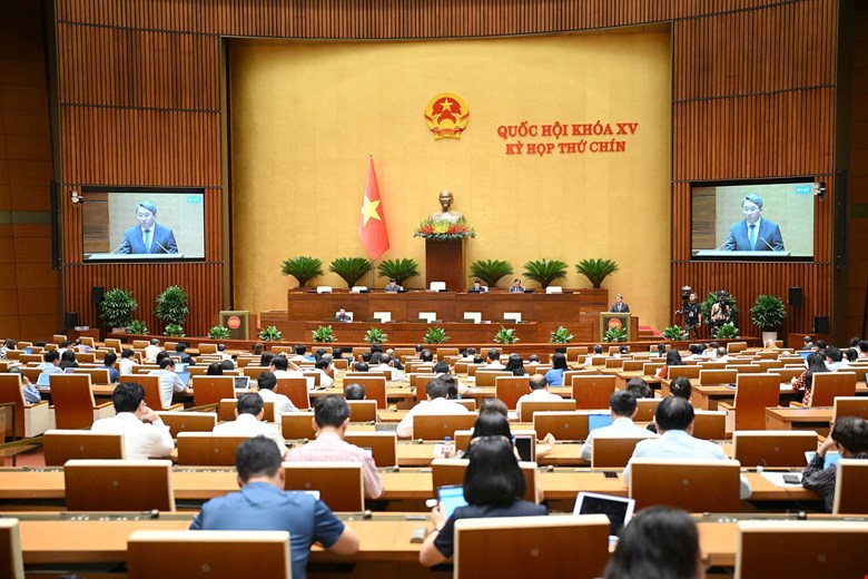 Chiều 20/6 Quốc hội nghe trình bày Tờ trình dự thảo Nghị quyết của Quốc hội về cơ chế xử lý khó khăn, vướng mắc do quy định của pháp luật.