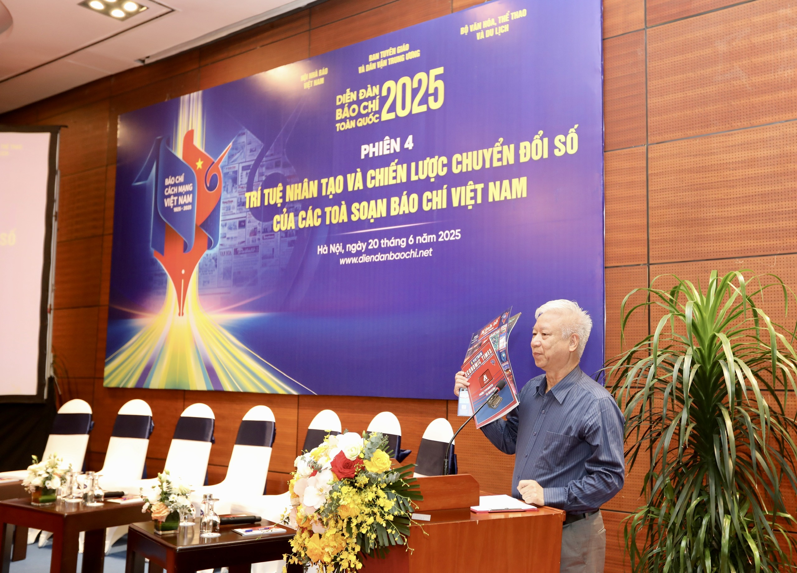 Thảo luận trong phi&ecirc;n chuy&ecirc;n đề thứ 4 với chủ đề: &ldquo;Tr&iacute; tuệ nh&acirc;n tạo v&agrave; chiến lược chuyển đổi số của c&aacute;c t&ograve;a soạn b&aacute;o ch&iacute; Việt Nam&rdquo; , &ocirc;ng&nbsp;Đ&agrave;o Quang B&iacute;nh, Tổng gi&aacute;m đốc, Tổng Thư k&yacute; to&agrave; soạn Tạp ch&iacute; Kinh tế Việt Nam/VnEconomy, đ&atilde; chia sẻ những kinh nghiệm trong việc x&acirc;y dựng v&agrave; ứng dụng AI của Tạp ch&iacute; Kinh tế Việt Nam...