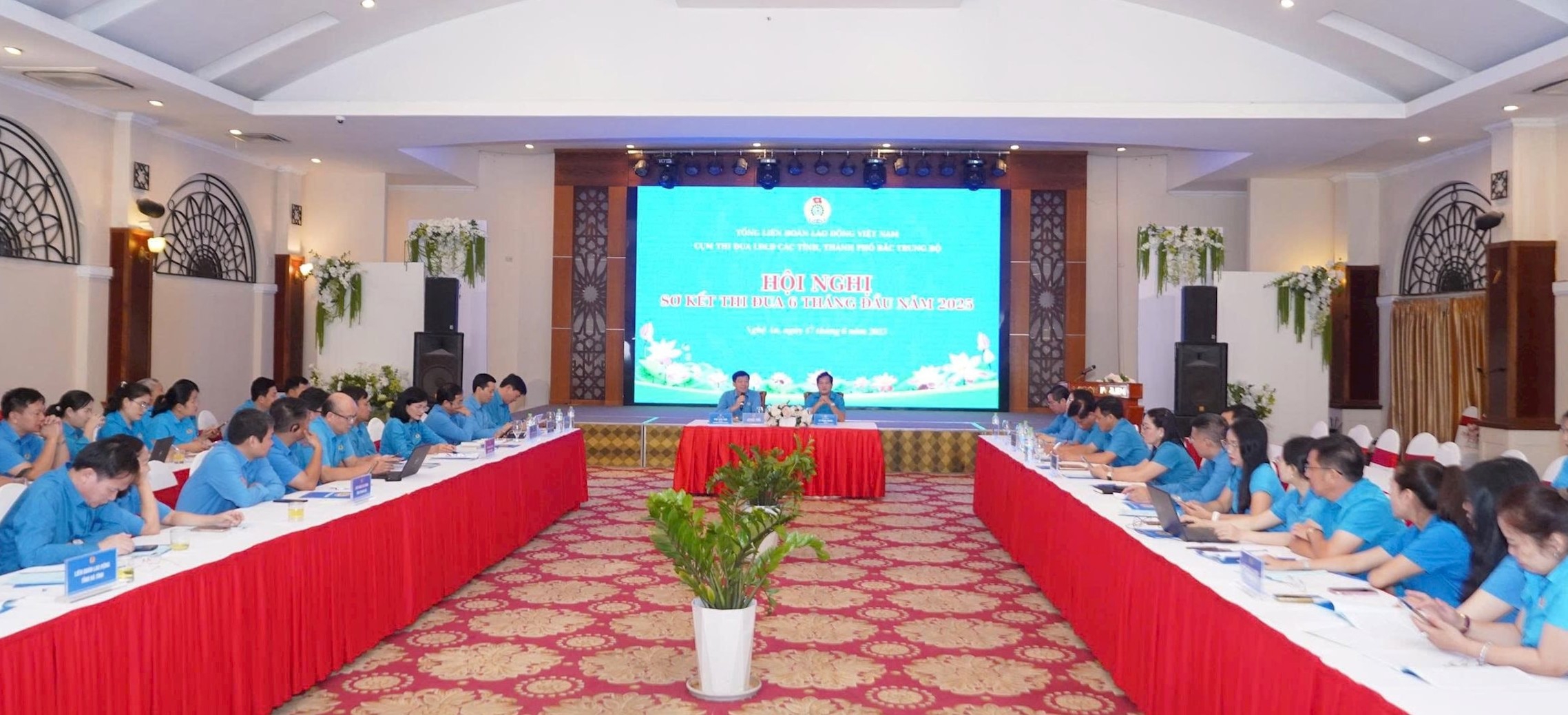 To&agrave;n cảnh hội nghị. Ảnh: Diệp Thanh