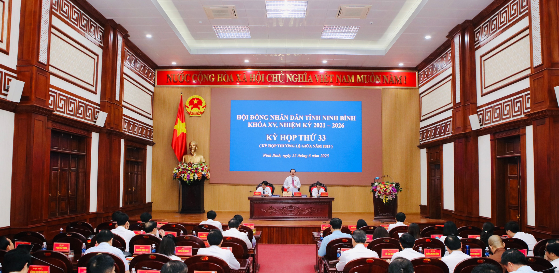 Toàn cảnh kỳ họp