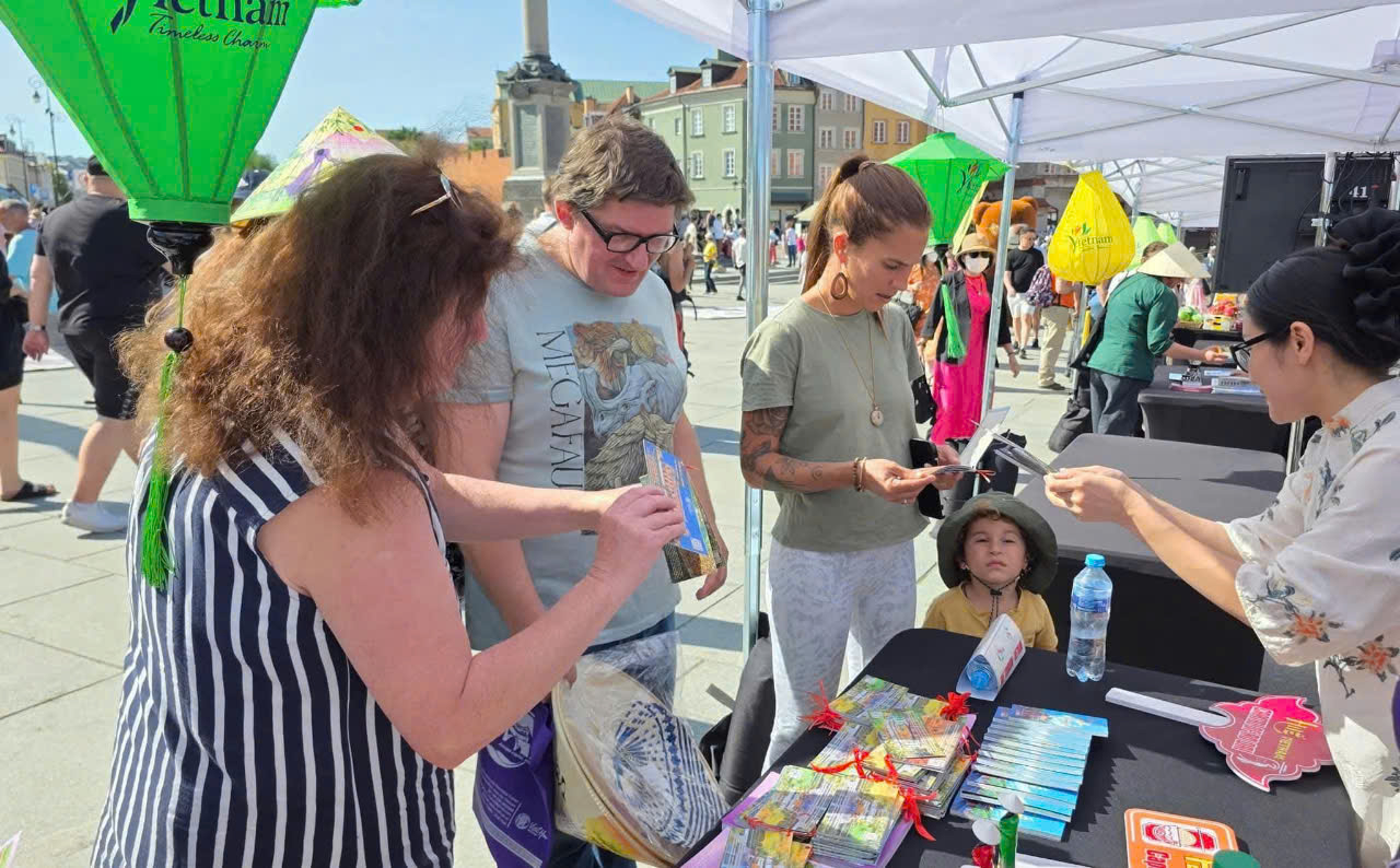 Sự kiện tại Warsaw l&agrave; cơ hội để Huế tiếp cận trực tiếp với thị trường kh&aacute;ch du lịch ch&acirc;u &Acirc;u