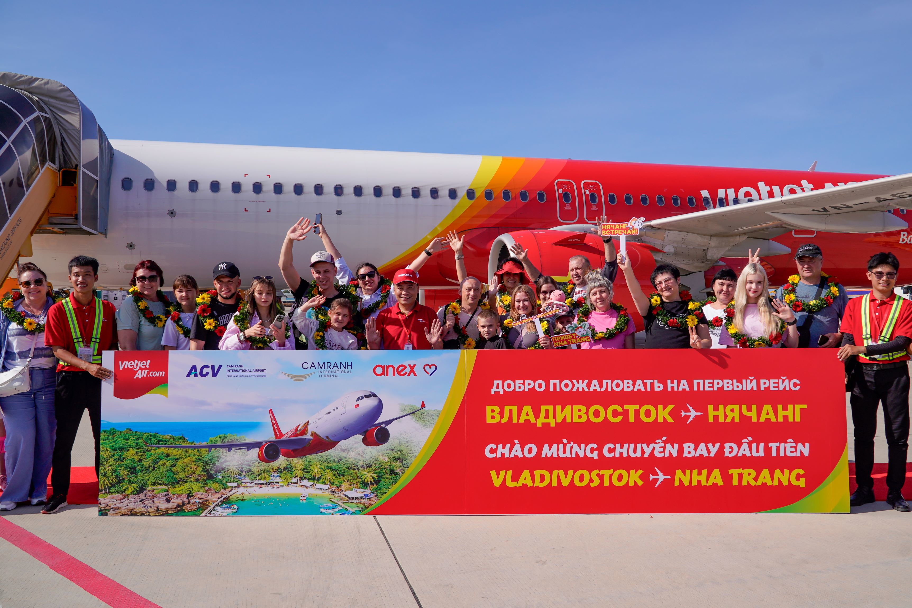 Vietjet khai trương các chuyến bay đầu tiên từ Vladivostok và Khabarovsk đến Nha Trang.