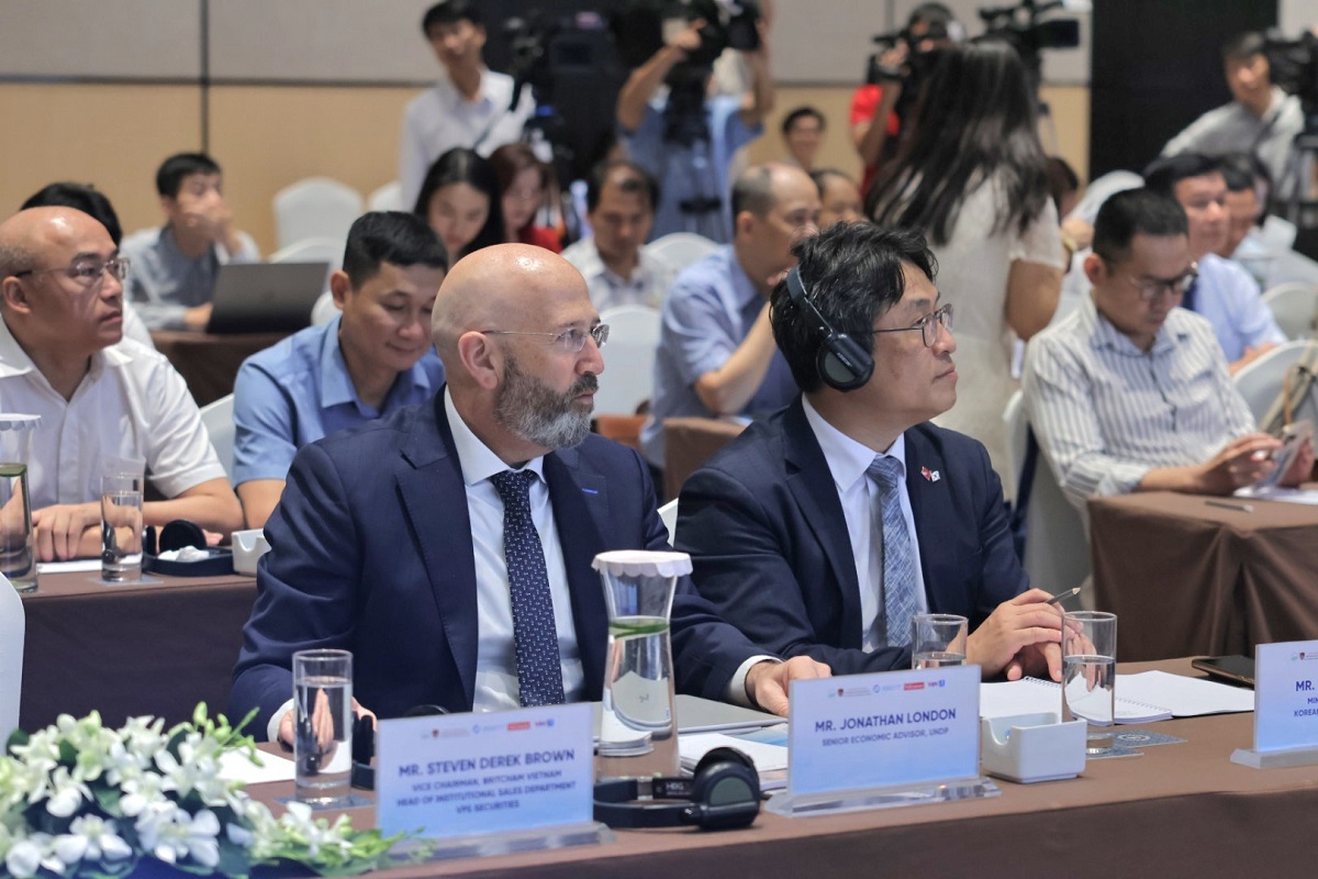 &nbsp;C&aacute;c đại biểu quốc tế tham dự hội thảo.
