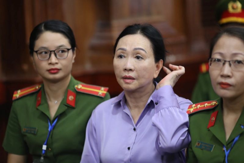 Bà Lan phải bồi thường toàn bộ thiệt hại hơn 30.000 tỷ đồng cho trái chủ và hơn 677.000 tỷ đồng cho SCB...