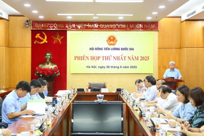 Phi&ecirc;n họp thứ nhất của Hội đồng Tiền lương quốc gia trong năm 2025, s&aacute;ng 26/6. Ảnh: Tống Gi&aacute;p.