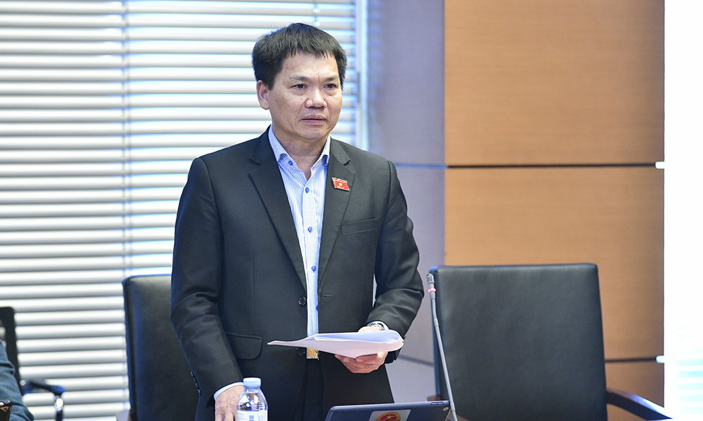 Đại biểu Dương Khắc Mai, đo&agrave;n Đăk N&ocirc;ng.