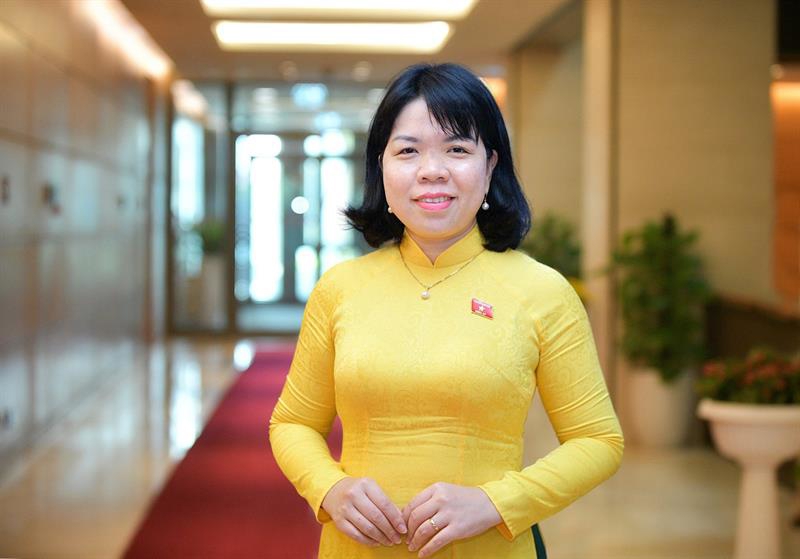 Đại biểu Nguyễn Thị Ngọc Xu&acirc;n, đo&agrave;n B&igrave;nh Dương.