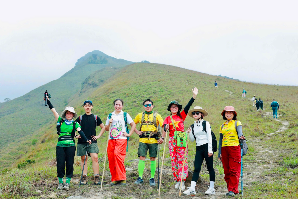 Con đường mòn địa chất “Kỳ vĩ sống khủng long - Đỉnh Phja Pò"