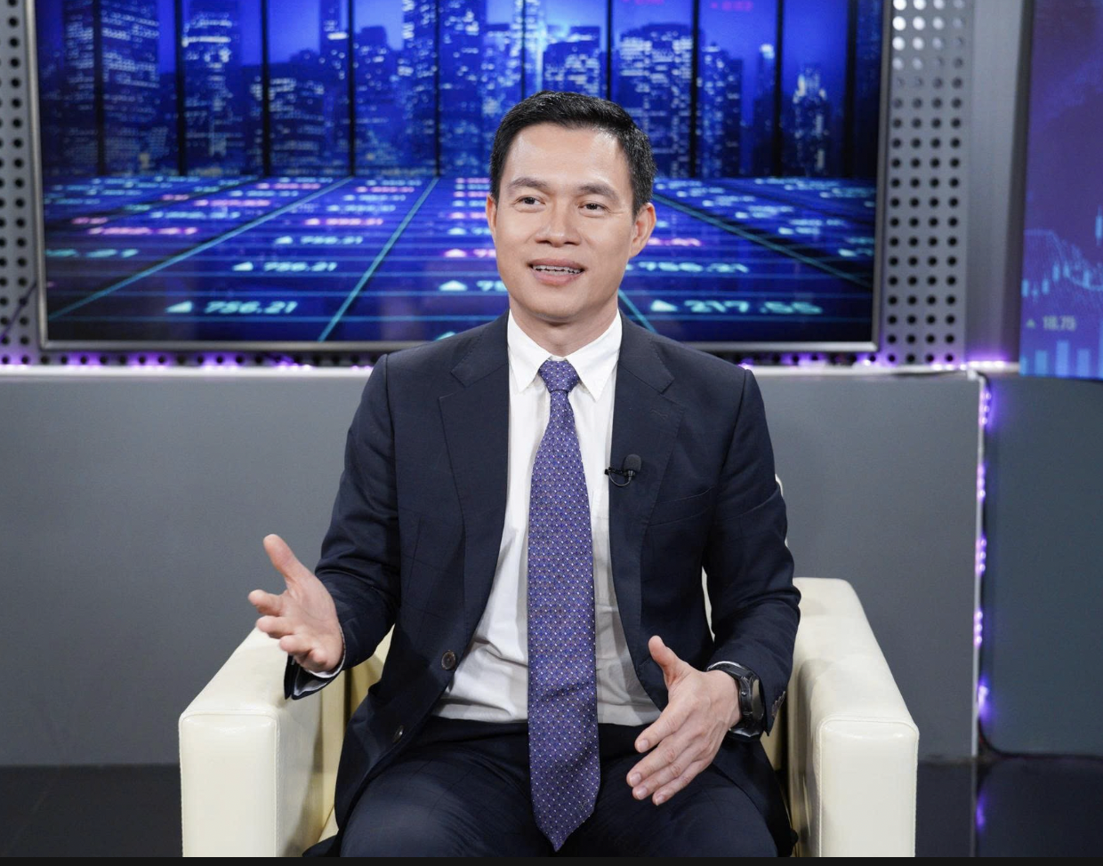 &Ocirc;ng L&ecirc; Đức Kh&aacute;nh, Gi&aacute;m đốc Ph&acirc;n t&iacute;ch C&ocirc;ng ty CP Chứng kho&aacute;n VPS.