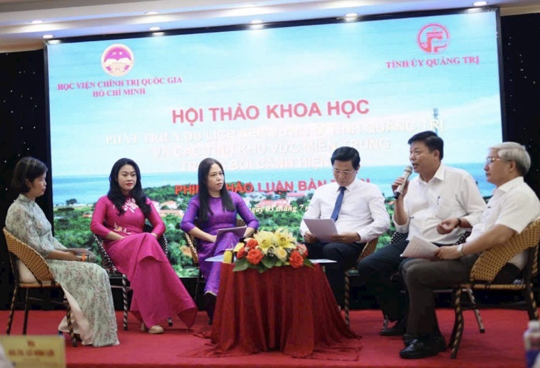 Hội thảo &ldquo;Ph&aacute;t triển du lịch bền vững ở Quảng Trị v&agrave; c&aacute;c tỉnh khu vực miền Trung trong bối cảnh hiện nay&rdquo;.