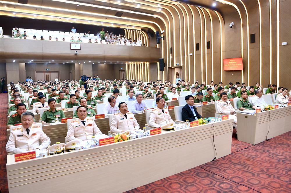 Chủ tịch nước Lương Cường cùng các đại biểu dự Hội nghị. Ảnh: Cổng thông tin điện tử Bộ Công an.