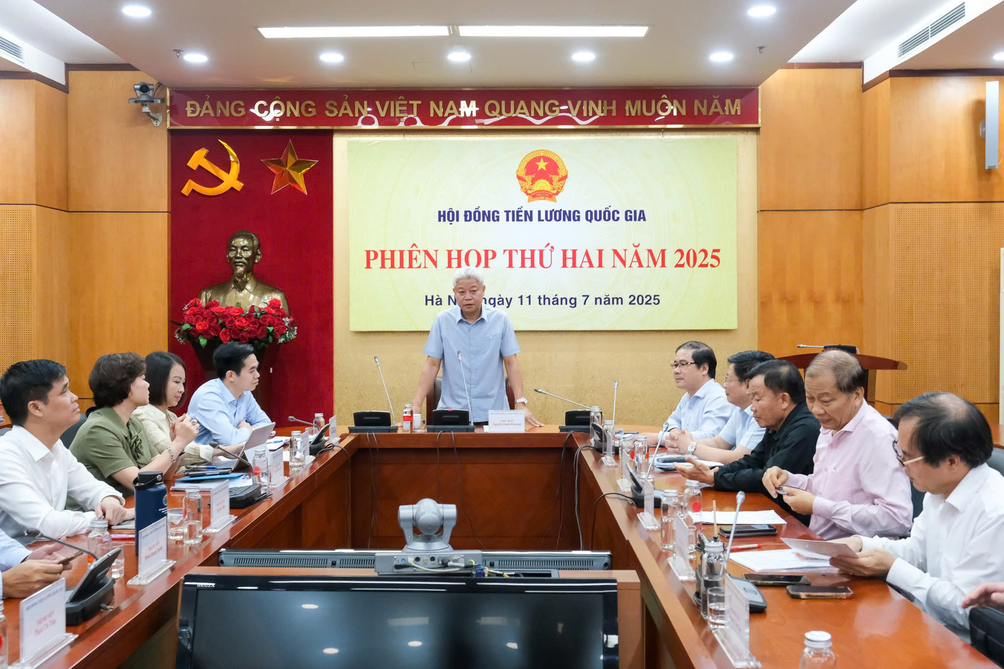 Hội đồng Tiền lương quốc gia họp chốt phương án tăng lương tối thiểu năm 2025. 