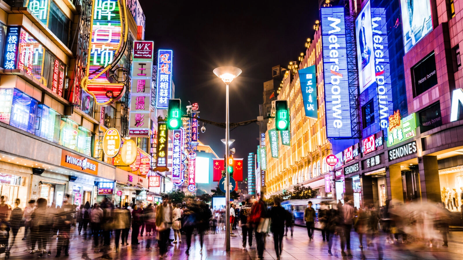 Thượng Hải đ&oacute;n 2,6 triệu lượt kh&aacute;ch quốc tế trong 6 th&aacute;ng đầu năm.