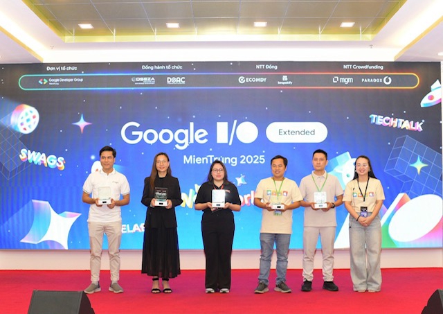 Ban tổ chức tri &acirc;n c&aacute;c nh&agrave; t&agrave;i trợ v&agrave; đối t&aacute;c c&ugrave;ng đồng h&agrave;nh với GDG MienTrung trong nhiều năm qua.