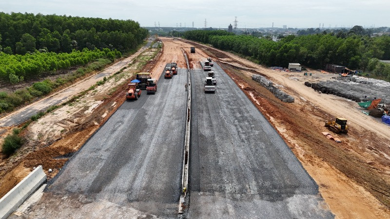 Tỉnh Đồng Nai nỗ lực giải ng&acirc;n vốn đầu tư c&ocirc;ng đạt 90% đến cuối th&aacute;ng 11/2025. Ảnh: Thi&ecirc;n Vương