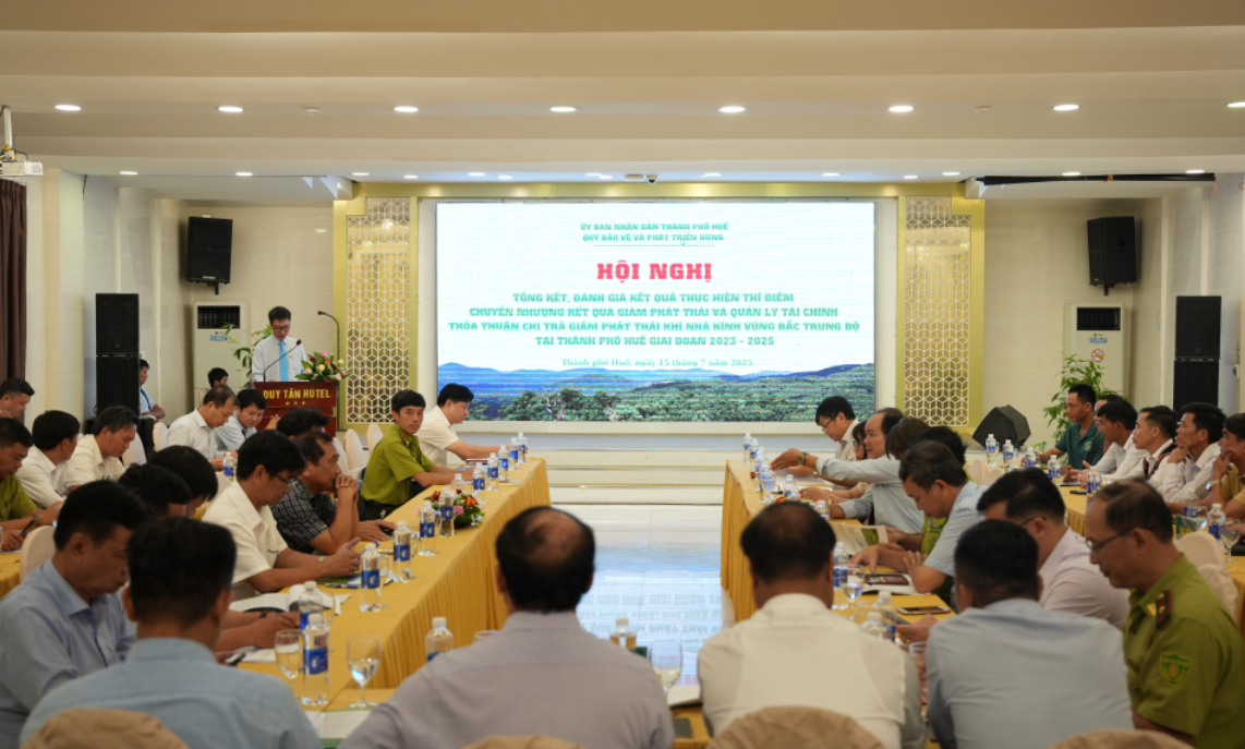 To&agrave;n cảnh hội nghị.