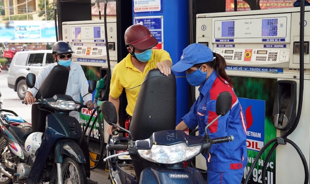 Giảm giá các mặt hàng xăng từ chiều 17/7/2025.