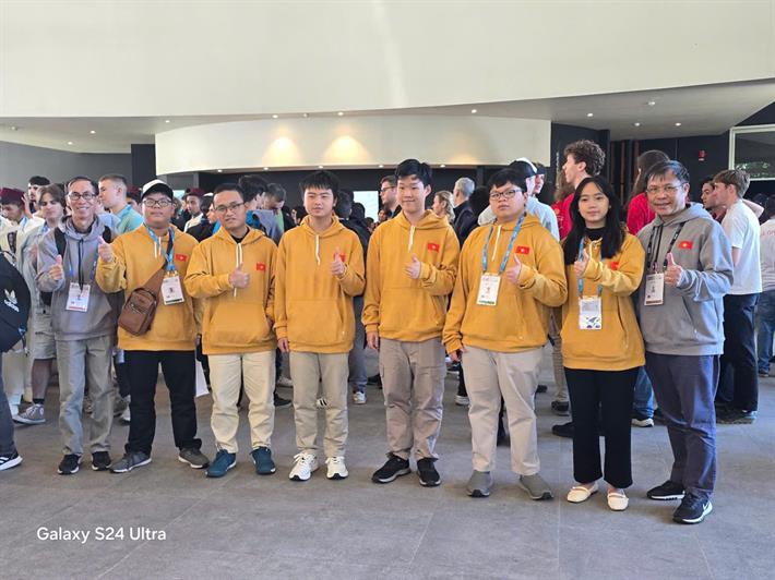 6 học sinh Đội tuyển Việt Nam tham dự IMO 2025 đều đoạt giải.