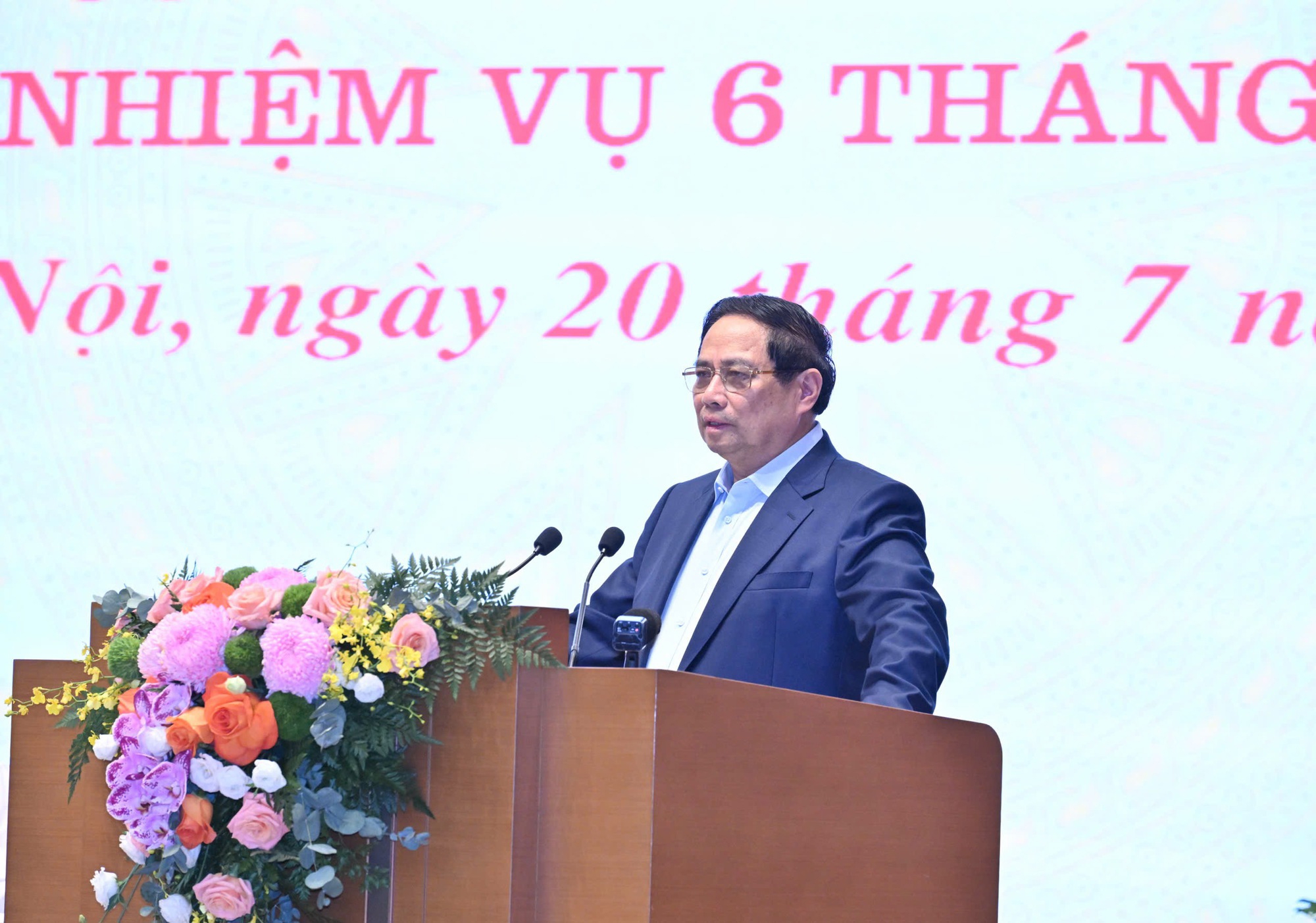 Thủ tướng Chính phủ Phạm Minh Chính, Trưởng Ban Chỉ đạo của Chính phủ về phát triển khoa học công nghệ, đổi mới sáng tạo, chuyển đổi số và Đề án 06, đã chủ trì phiên họp lần thứ 3 sơ kết công tác 6 tháng đầu năm, triển khai nhiệm vụ 6 tháng cuối năm - Ảnh:VGP.