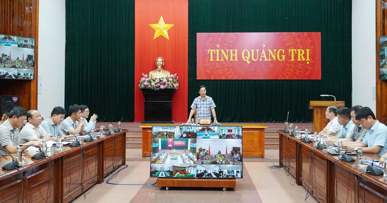 &Ocirc;ng Ho&agrave;ng Nam, Ph&oacute; Chủ tịch Thường trực UBND tỉnh Quảng Trị, chủ tr&igrave; cuộc họp triển khai c&ocirc;ng t&aacute;c giải ph&oacute;ng mặt băng dự &aacute;n đường sắt tốc độ cao.