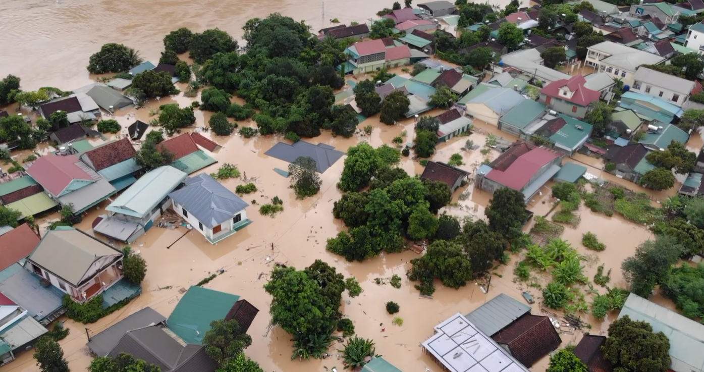 X&atilde; Tương Dương c&oacute; tới 2.210 căn nh&agrave; ngập sau trong nước