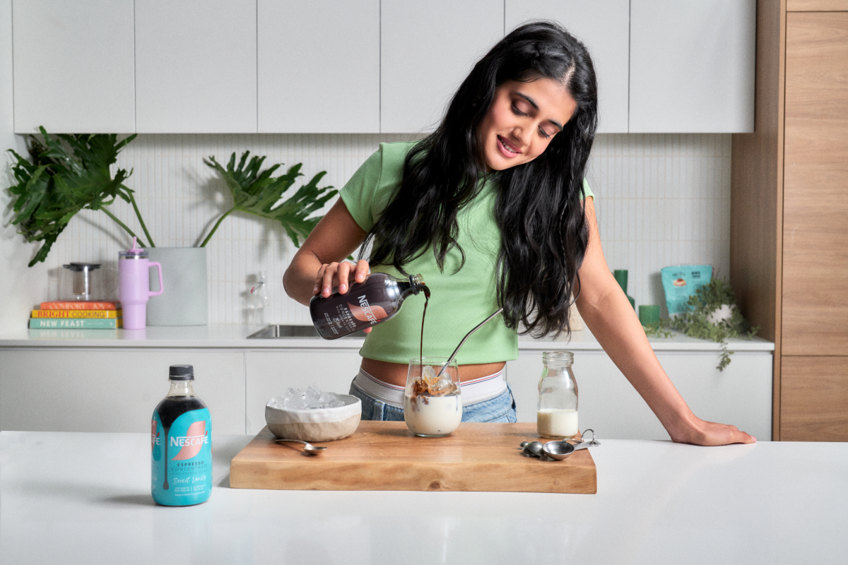 Gen Z thích một ly cà phê đá với nhiều hương vị, kết cấu và bổ sung thêm topping.