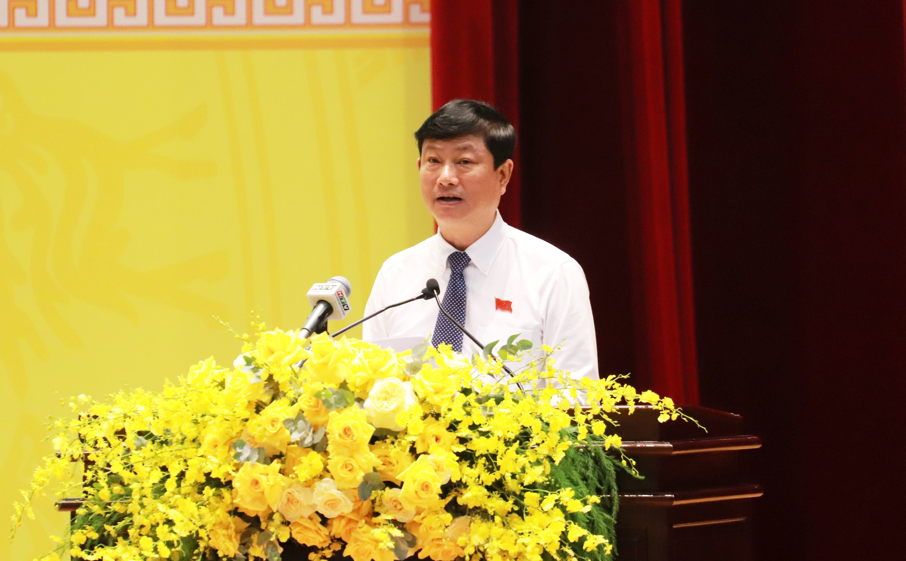 Chủ tịch HĐND TP.HCM V&otilde; Văn Minh ph&aacute;t biểu khai mạc kỳ họp&nbsp;- Ảnh: Cổng th&ocirc;ng tin điện tử TP.HCM.